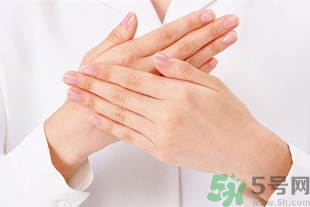 擦護(hù)手霜能預(yù)防凍瘡嗎？手長(zhǎng)凍瘡擦什么護(hù)手霜比較好？