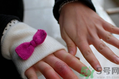 手上凍瘡癢怎么辦？腳生凍瘡很癢怎么辦？