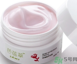 面霜用在哪一個步驟?面霜用在乳液前還是后? 面霜用在哪一個步驟?面霜用在乳液前還是后?