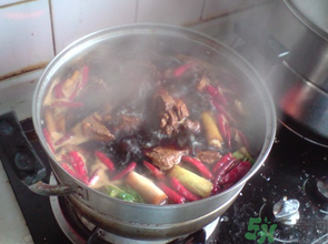 鹵牛肉可以用高壓鍋嗎？鹵牛肉用高壓鍋壓多久？