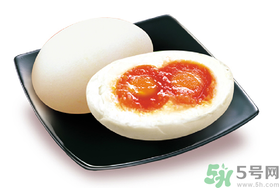 咸鴨蛋臭了還能吃嗎？臭咸鴨蛋對人體有害嗎？