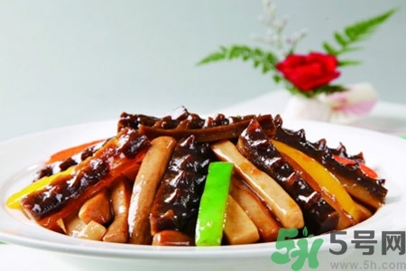 新鮮海參怎么吃最有營(yíng)養(yǎng)？新鮮海參生吃最有營(yíng)養(yǎng)嗎？