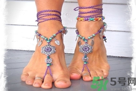 腳趾甲長(zhǎng)到肉里怎么辦？腳趾甲長(zhǎng)到肉里是什么原因？