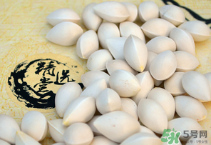 白果發(fā)霉了還能吃嗎？白果發(fā)霉了怎么處理？