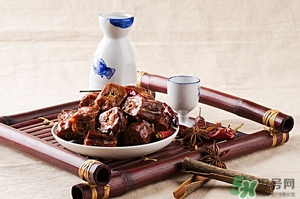 鴨脖在冰箱里能放幾天?在常溫下呢？