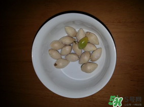 白果可以放微波爐嗎？白果放微波爐轉(zhuǎn)幾分鐘？