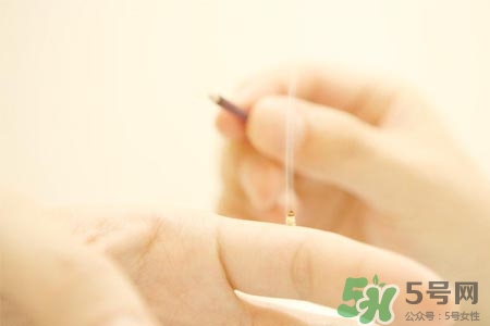 面癱能艾灸嗎？艾灸能治療面癱嗎？