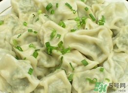 速凍餃子可以蒸著吃嗎？速凍餃子蒸多久才熟？