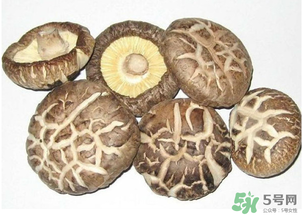 干香菇發(fā)霉了還能吃嗎？干香菇發(fā)霉怎么處理？