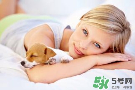 女生睡覺打呼嚕怎么辦？女生睡覺打呼嚕怎么治療？