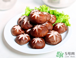 干香菇和鮮香菇的區(qū)別？干香菇和鮮香菇哪個(gè)好？