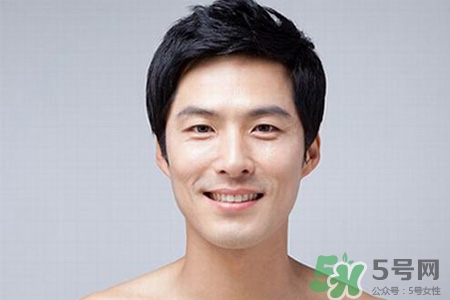 男人臉上酒刺怎么去掉？臉上長酒刺是怎么回事？