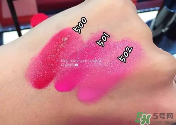 阿瑪尼小胖丁唇釉哪個色最火？阿瑪尼小胖丁唇釉保留了紅管的哪個色？