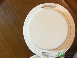 卡姿蘭雪凝絲柔兩用粉餅多少錢(qián)?