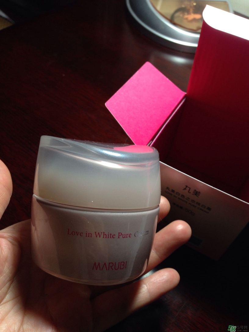 丸美白色之戀純白霜多少錢?丸美白色之戀純白霜價格 丸美白色之戀純白霜多少錢?丸美白色之戀純白霜價格