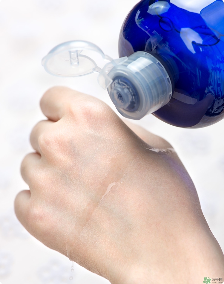 伊詩露化妝水好用嗎？Esthe Dew化妝水怎么樣？