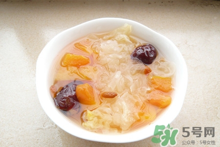 小孩能吃銀耳紅棗湯嗎？寶寶可以喝銀耳紅棗湯嗎？