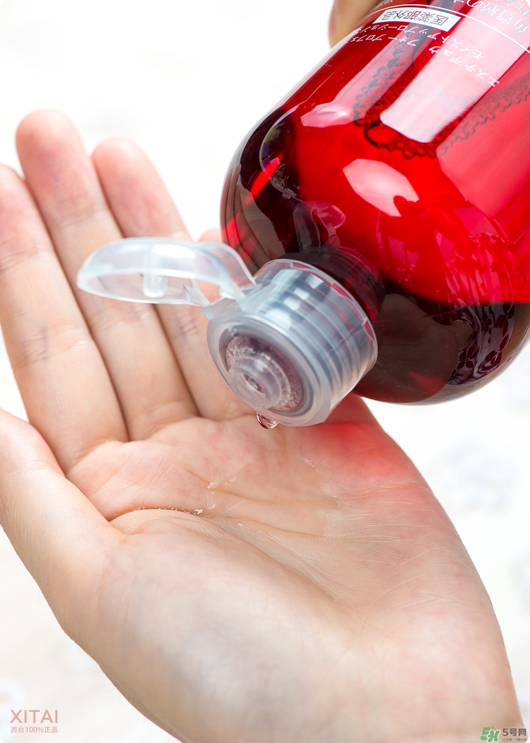 伊詩露櫻桃爽膚水怎么樣？esthe dew櫻桃水好用嗎？