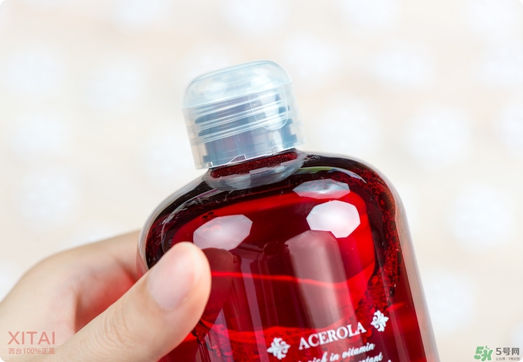 伊詩露櫻桃爽膚水怎么樣？esthe dew櫻桃水好用嗎？