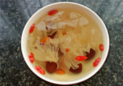 銀耳紅棗湯怎么做最正宗好吃？銀耳紅棗湯怎么做補(bǔ)血養(yǎng)顏？
