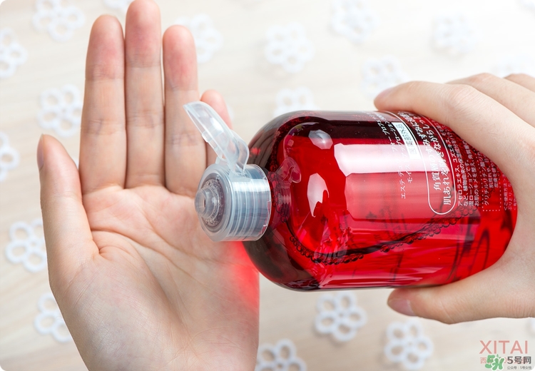 伊詩露櫻桃爽膚水怎么樣？esthe dew櫻桃水好用嗎？