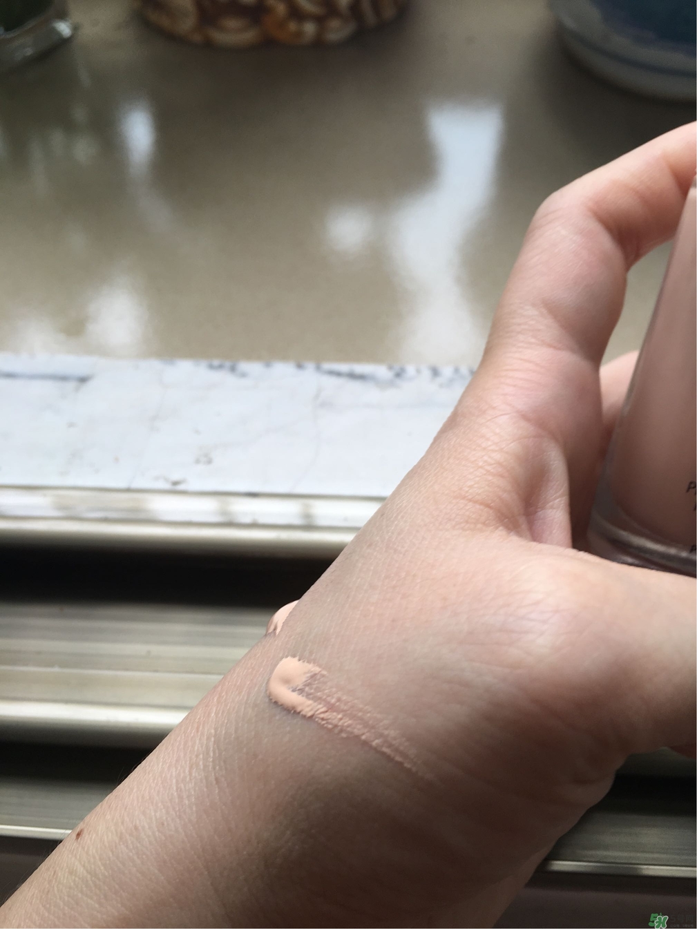 蜜絲佛陀三合一粉底液怎么用? 蜜絲佛陀三合一粉底液怎么用?