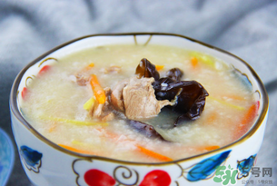 吃完鴨肉可以喝牛奶嗎？鴨肉和牛奶能一起吃嗎？