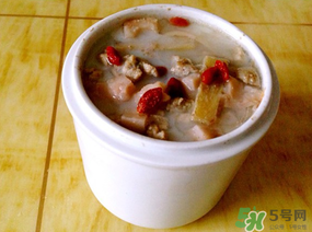 吃完鴨肉可以喝牛奶嗎？鴨肉和牛奶能一起吃嗎？