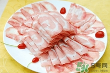 羊肉和螃蟹能一起吃嗎？羊肉不能和什么食物一起吃？