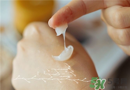 星期四茶樹凝膠真假 星期四茶樹凝膠真假辨別 星期四茶樹凝膠真假 星期四茶樹凝膠真假辨別