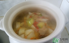 雞肉可以和白蘿卜一起燉湯嗎？雞肉和白蘿卜能一起吃嗎？