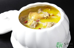 雞肉和柿子能一起吃嗎？吃完雞肉可以吃柿子嗎？