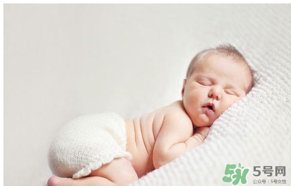 冬季出生的寶寶要準備些什么？冬季出生的寶寶需要什么？