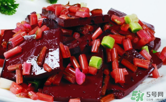 吃豬血為什么拉黑便？吃豬血拉黑便是排毒嗎？