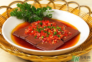 吃豬血為什么拉黑便？吃豬血拉黑便是排毒嗎？