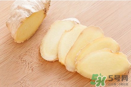 生姜水能洗頭發(fā)嗎？姜湯洗頭發(fā)有什么好處？