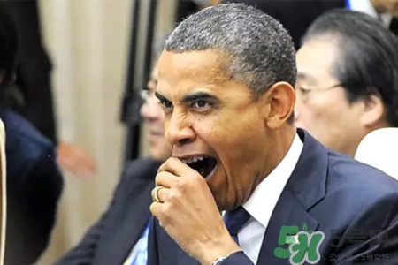 打哈欠是缺氧嗎？打哈欠是大腦缺氧嗎？