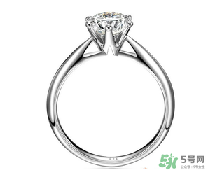 周大福和周大生哪個(gè)好？周大福和周大生什么關(guān)系？