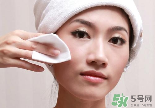 潤膚露可以卸妝嗎？潤膚露怎么卸妝？