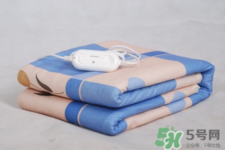 孕婦能睡電熱毯嗎？孕婦睡電熱毯對胎兒有影響嗎？