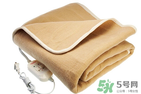 年輕人睡電熱毯好嗎？年輕人睡電熱毯有什么壞處？