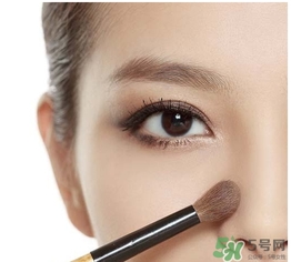 高光棒和高光粉哪個(gè)好用？高光棒和高光粉的區(qū)別