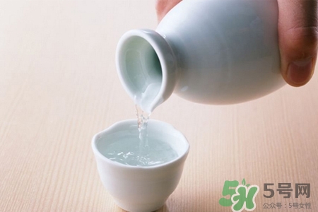 喝白酒不能吃什么菜？四種下酒菜吃不得