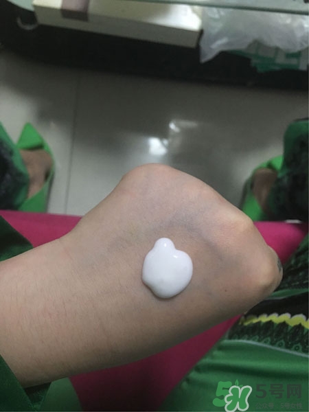 雪肌精乳液怎么用?雪肌精乳液使用方法 雪肌精乳液怎么用?雪肌精乳液使用方法