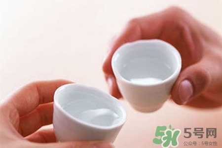 喝白酒能喝出白血病嗎？白血病人能喝酒嗎？