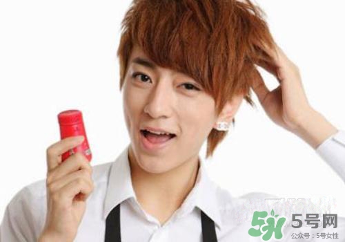 啫喱水和發(fā)蠟?zāi)膫€(gè)好？啫喱水和發(fā)蠟的區(qū)別