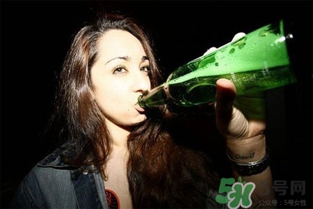 喝白酒后多久可以開車？喝多少酒不算酒駕？