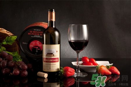 喝白酒后胃不舒服怎么辦？喝白酒后胃不舒服吃什么好？