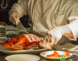 北京烤鴨怎么吃？北京烤鴨怎么吃圖解