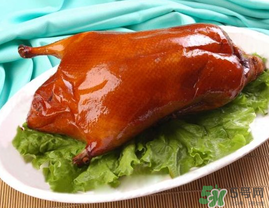 ?烤鴨和柿子能一起吃嗎？吃完烤鴨能吃柿子嗎？